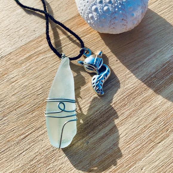 Ocean Fox Seaglass Necklace - Picture 3 of 8